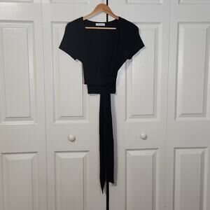 Vintage Wasabi + Mint Women's Black Cropped Wrap Tie Waist Top Size Med Academia
